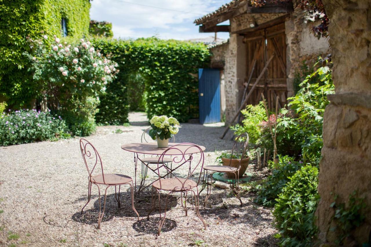 Chaussan Le Clos Du Perret المظهر الخارجي الصورة