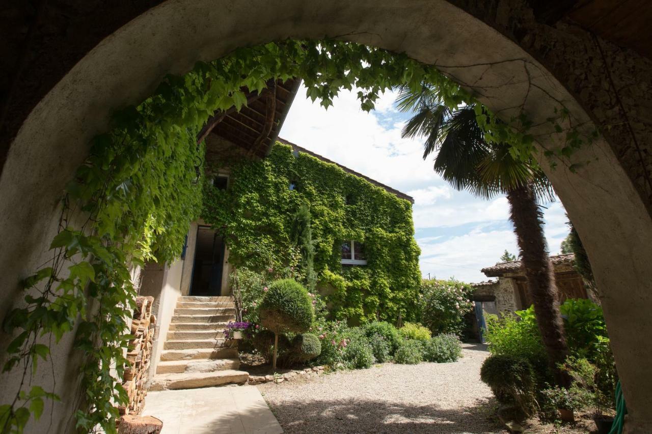 Chaussan Le Clos Du Perret المظهر الخارجي الصورة